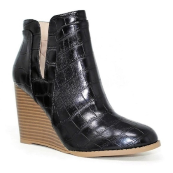 Black Croc-Embossed Ankle Boots with Wedge Heel - Picture 3 of 3
